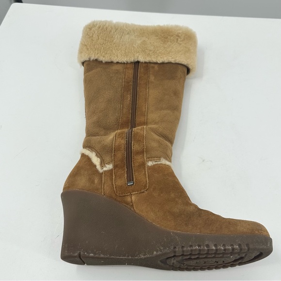 *UGG Tall Wedge Boots Tan Suede Sherpa Womens 8 - Picture 9 of 13